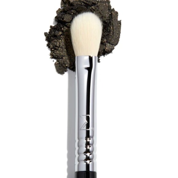 Sigma Beauty E25 Blending Brush - Black and Silver - Picture 1 of 4